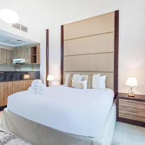 Bnbmehomes - Cosy Downtown Apt W Balcony Near Metro Station -1710 شقة